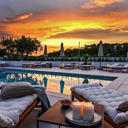 Luxury Del Sogno With Pool, Jacuzzi, Parking