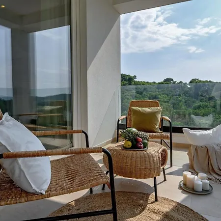 Luxury Del Sogno With Pool, Jacuzzi, Parking Affittacamere *