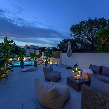 Luxury Del Sogno With Pool, Jacuzzi, Parking * Okrug Gornji