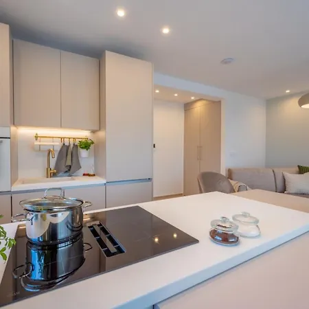 Affittacamere Luxury Del Sogno With Pool, Jacuzzi, Parking Okrug Gornji