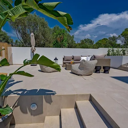 Affittacamere Luxury Del Sogno With Pool, Jacuzzi, Parking Okrug Gornji
