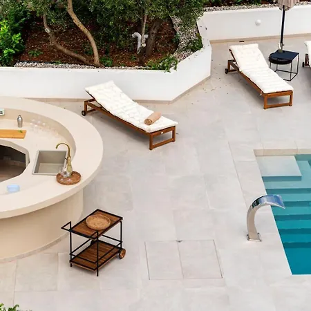 Luxury Del Sogno With Pool, Jacuzzi, Parking Affittacamere