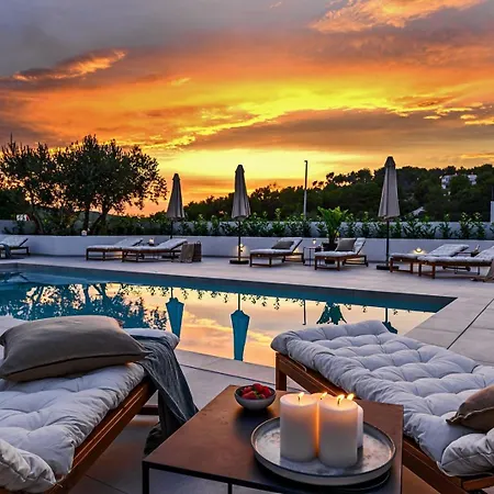 Affittacamere Luxury Del Sogno With Pool, Jacuzzi, Parking *
